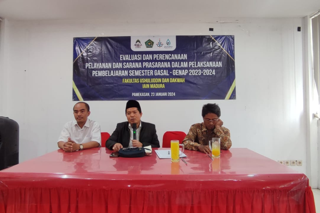 Mengawali Semester Genap, Dosen Prodi Ilmu Hadis Ikuti Rapat Evaluasi dan Koordinasi Fakultas Semester Genap TA 2023-2024